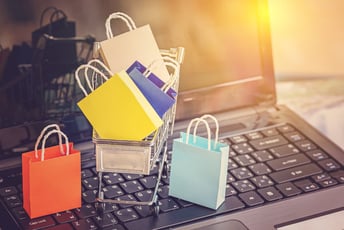 動画コマースって何?動画コマースと従来のEコマースとの違いも解説