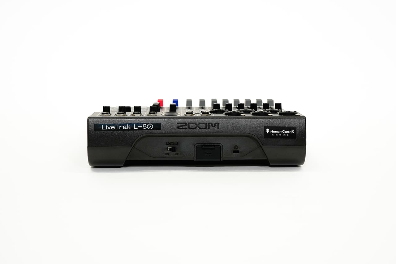 LiveTrak L-8 3